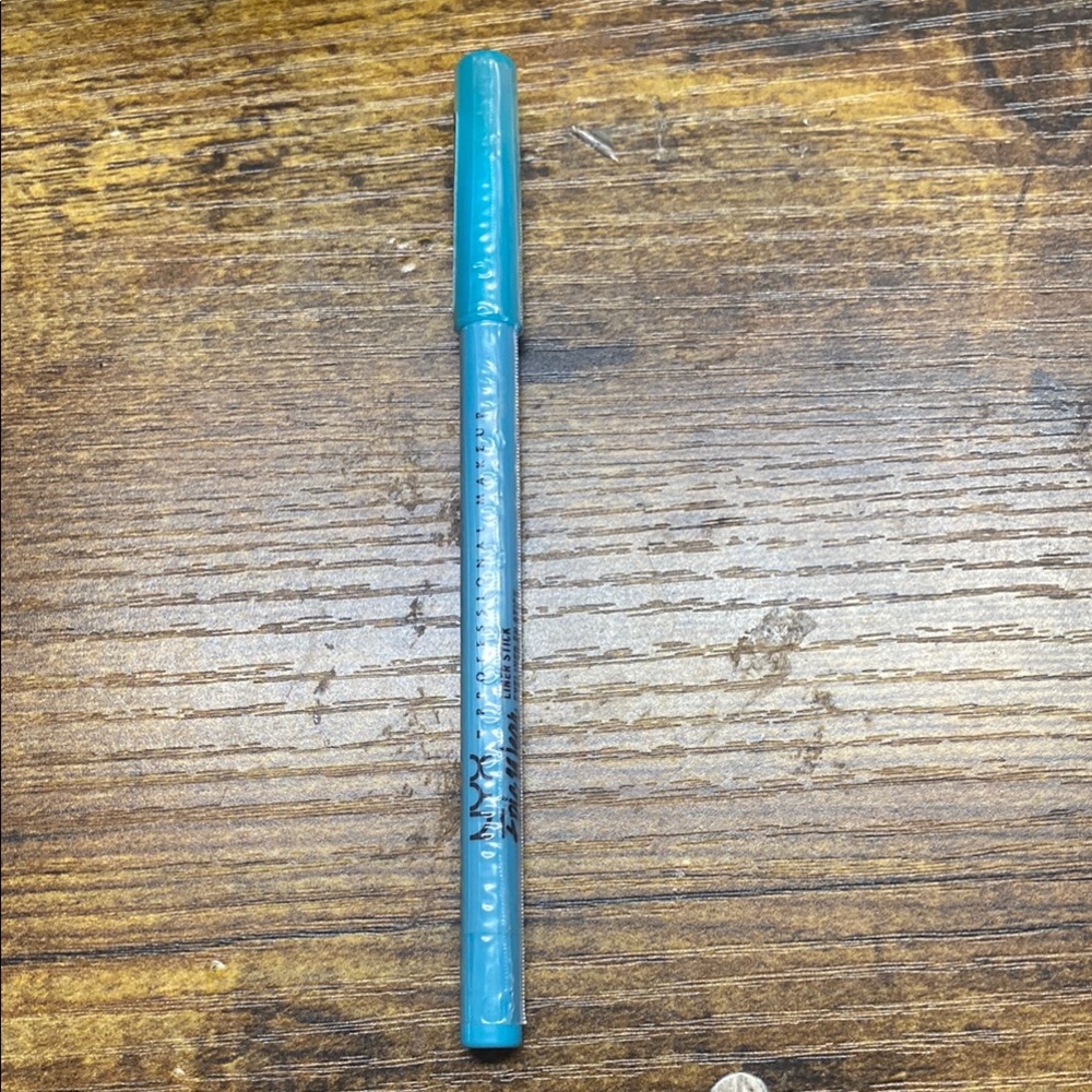 NYX Blue Eyeliner Pencil